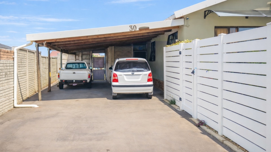4 Bedroom Property for Sale in Gonubie Eastern Cape